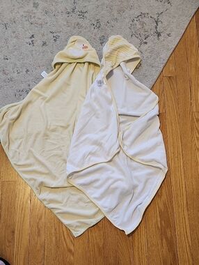 Baby Hooded Towel Set - Yellow and White